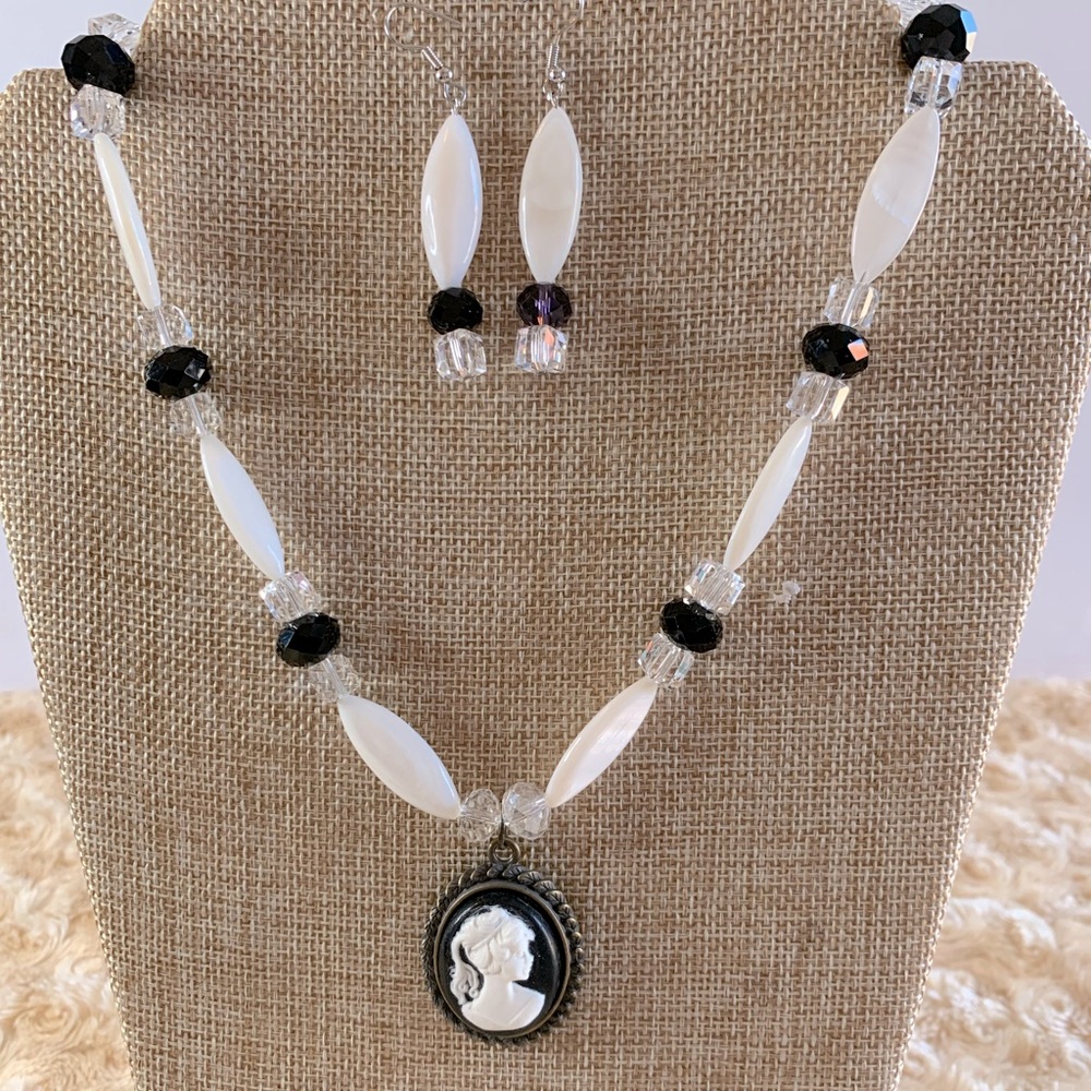 Cameo Urania Glass Bead Black Dark Academia Pendant Necklace Set